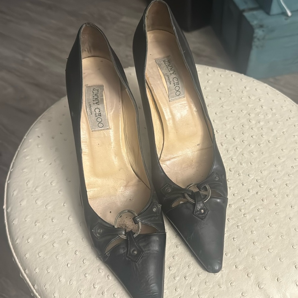 Vintage Jimmy Choo 4 inch black leather heels in great condition.size 9 or 39